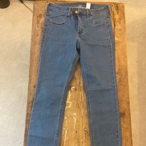 H&M High waisted blue jeans, size 27